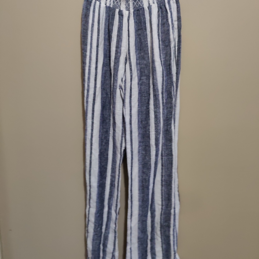 Ivy & Main Size Small Gray & Creme Cotton Pants